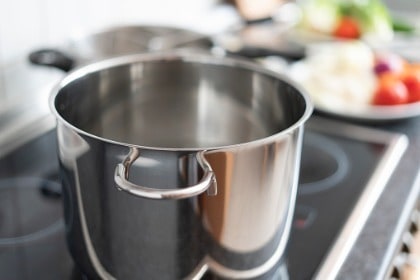 large-cooking-pot-for-making-bone-broth-on-stove