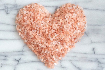 pink-himalayan-salt-in-shape-of-heart
