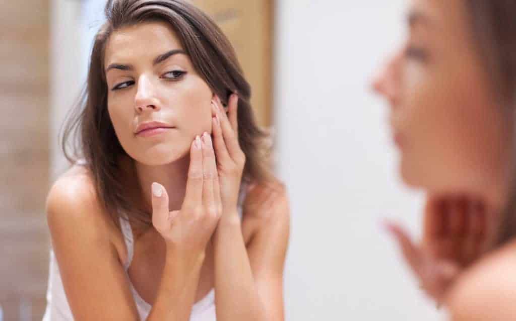 Showing the glowing smooth skin produced by using flaxseed oil